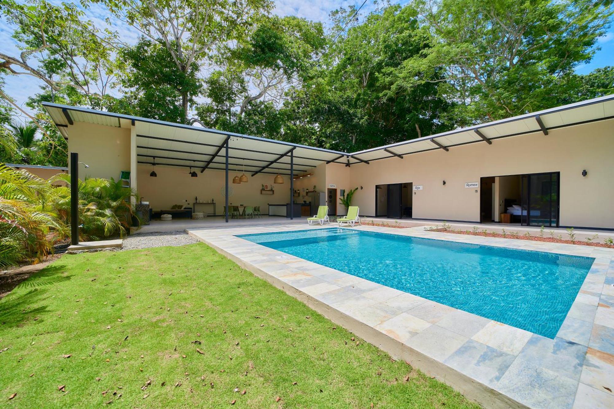 Lalola Villa Privada Cahuita Exteriör bild